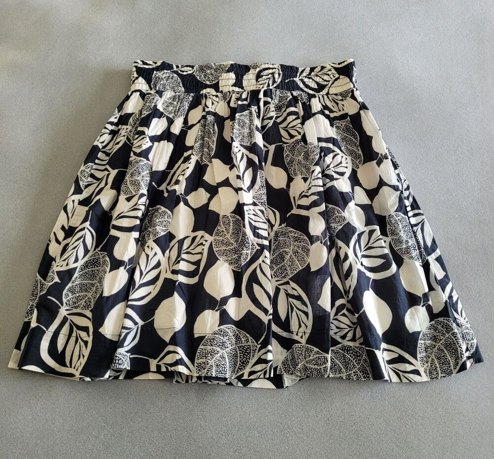 BANANA REPUBLIC Womens/Jrs Black & White Floral Print Skirt w/Elastic Waist-Sz 2